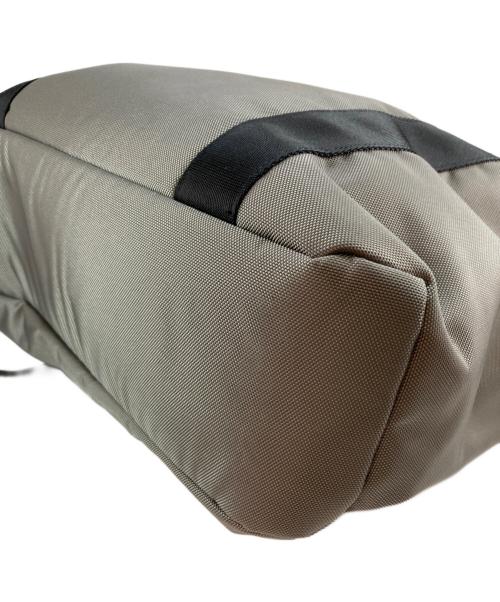 THE NORTH FACE（ザ ノース フェイス）THE NORTH FACE (ザ ノース フェイス) シャトルトートバッグ グレーの古着・服飾アイテム