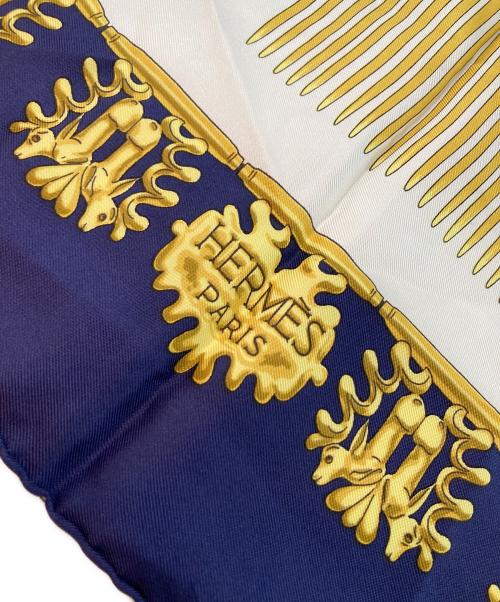 HERMES（エルメス）HERMES (エルメス) シルクスカーフ ホワイト×ネイビーの古着・服飾アイテム