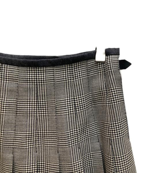 O'NEIL OF DUBLIN（オニールオブダブリン）O'NEIL OF DUBLIN (オニールオブダブリン) allureville (アルアバイル) 別注キルトラップチェックスカート グレー サイズ:36の古着・服飾アイテム