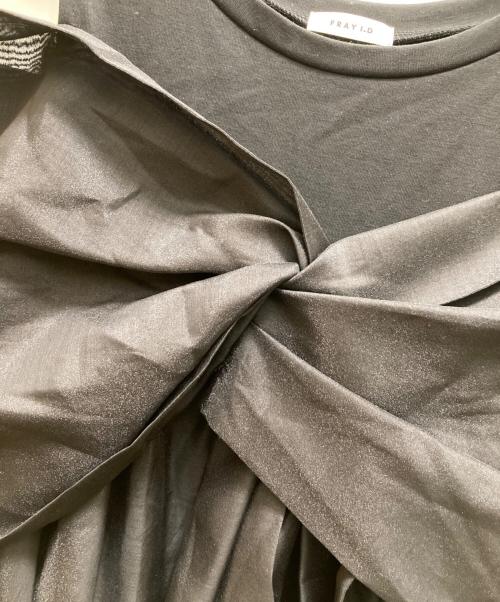 FRAY ID（フレイ アイディー）FRAY ID (フレイ アイディー) カットコンビペプラムトップス ブラック サイズ:不明の古着・服飾アイテム