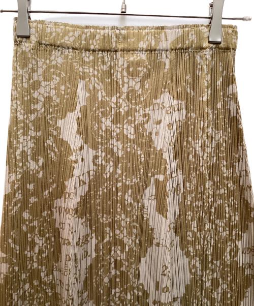 PLEATS PLEASE（プリーツプリーズ）PLEATS PLEASE (プリーツプリーズ) フードレシピロングプリーツスカート ベージュ サイズ:3の古着・服飾アイテム