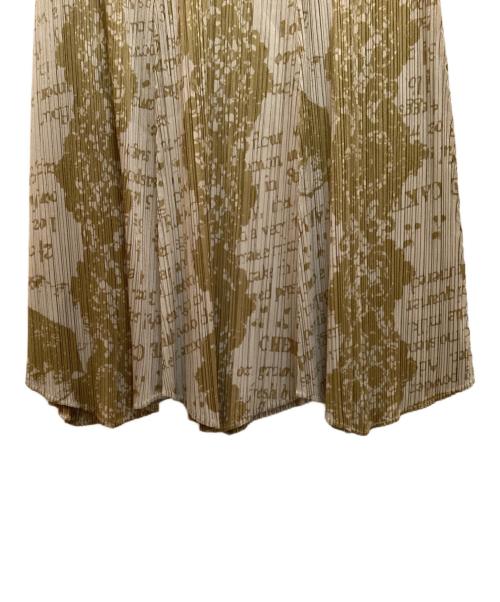 PLEATS PLEASE（プリーツプリーズ）PLEATS PLEASE (プリーツプリーズ) フードレシピロングプリーツスカート ベージュ サイズ:3の古着・服飾アイテム