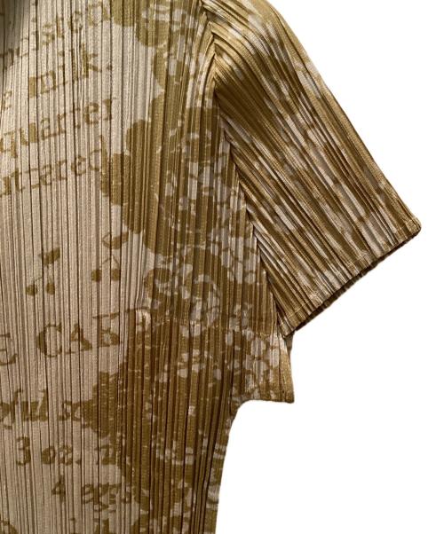 PLEATS PLEASE（プリーツプリーズ）PLEATS PLEASE (プリーツプリーズ) フードレシピスキッパープリーツカットソー ベージュ サイズ:3の古着・服飾アイテム