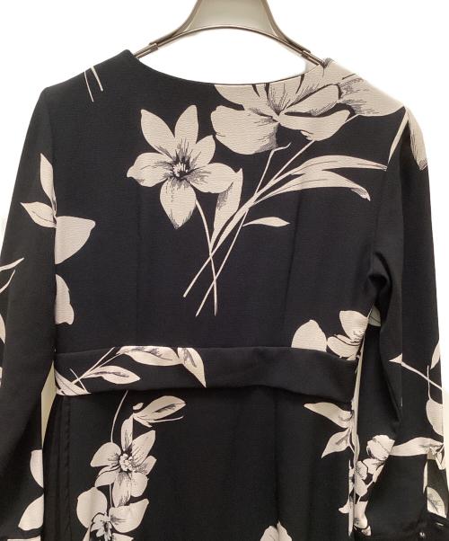 Max Mara Studio（マックスマーラ ストゥディオ）Max Mara Studio (マックスマーラ ストゥディオ) 花柄ワンピース ブラック サイズ:36の古着・服飾アイテム