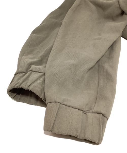 ATTACHMENT（アタッチメント）ATTACHMENT (アタッチメント) 強撚LI/Cドビーギャバ ノーカラーブルゾン ベージュ サイズ:2の古着・服飾アイテム