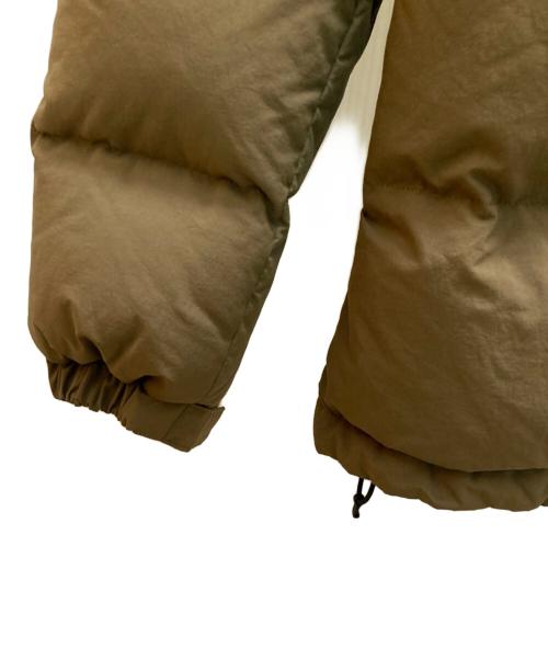 THE NORTH FACE（ザ ノース フェイス）THE NORTH FACE (ザ ノース フェイス) キャンプシェラショート ダウンジャケット カーキ サイズ:Mの古着・服飾アイテム