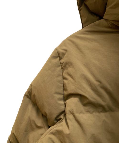 THE NORTH FACE（ザ ノース フェイス）THE NORTH FACE (ザ ノース フェイス) キャンプシェラショート ダウンジャケット カーキ サイズ:Mの古着・服飾アイテム