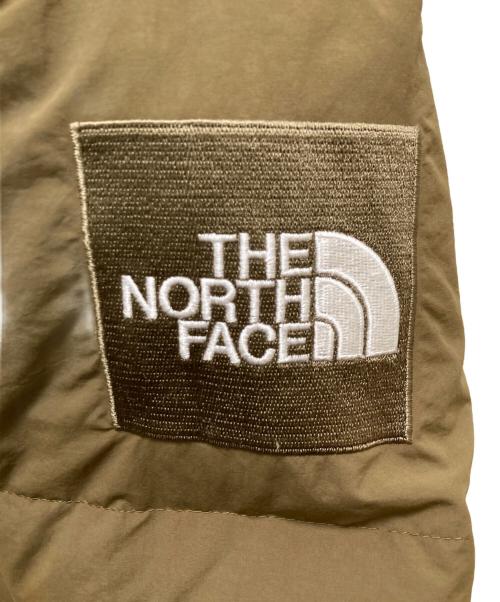 THE NORTH FACE（ザ ノース フェイス）THE NORTH FACE (ザ ノース フェイス) キャンプシェラショート ダウンジャケット カーキ サイズ:Mの古着・服飾アイテム
