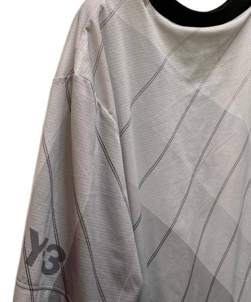 Y-3（ワイスリー）Y-3 (ワイスリー) フットボールシャツ ホワイト×グレー サイズ:XLの古着・服飾アイテム