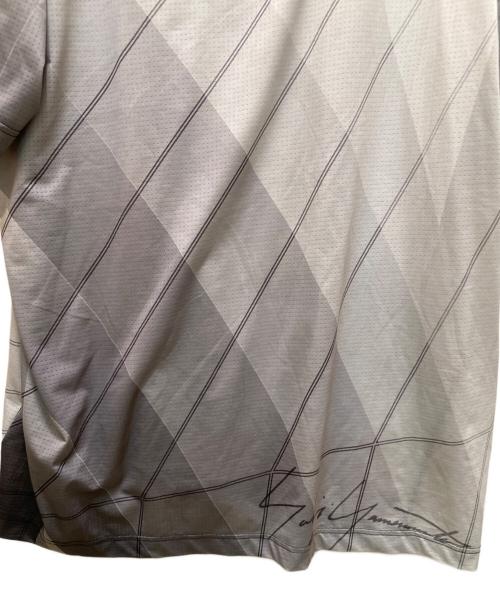 Y-3（ワイスリー）Y-3 (ワイスリー) フットボールシャツ ホワイト×グレー サイズ:XLの古着・服飾アイテム