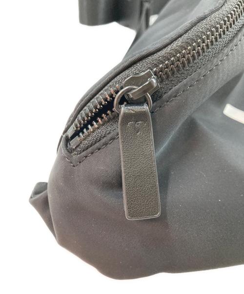 DSQUARED2（ディースクエアード）DSQUARED2 (ディースクエアード) アイコンプリントベルトバッグ ブラックの古着・服飾アイテム