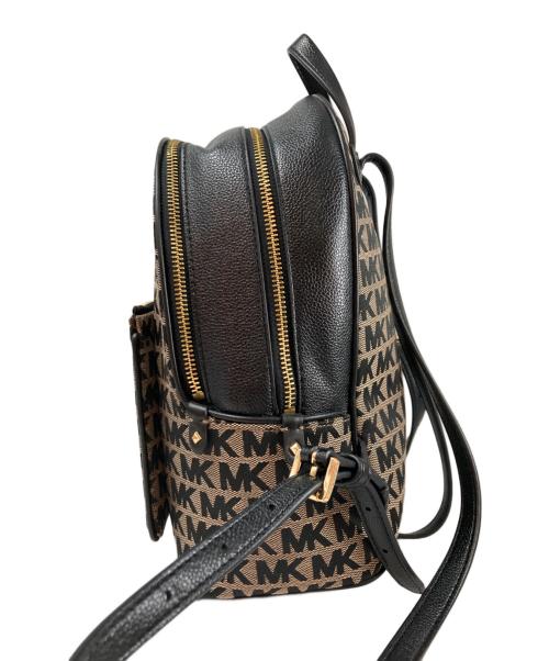 MICHAEL KORS（マイケル・コース）MICHAEL KORS (マイケル・コース) アディナミディアム ロゴジャガードバックパック ベージュの古着・服飾アイテム