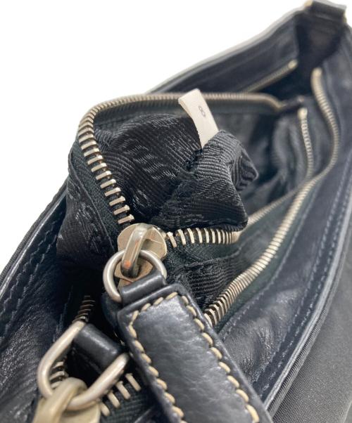 PRADA（プラダ）PRADA (プラダ) レザー切替ワンショルダーバッグ ブラックの古着・服飾アイテム