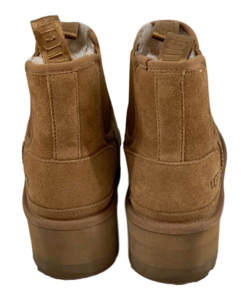 UGG（アグ）UGG (アグ) ニューメル プラットフォーム チェルシーブーツ ブラウン サイズ:24cmの古着・服飾アイテム