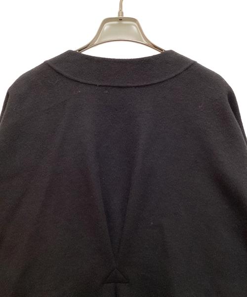 LE PHIL（ル フィル）LE PHIL (ル フィル) ソフトウールリバーポンチョ アウター ブラック サイズ:FREEの古着・服飾アイテム