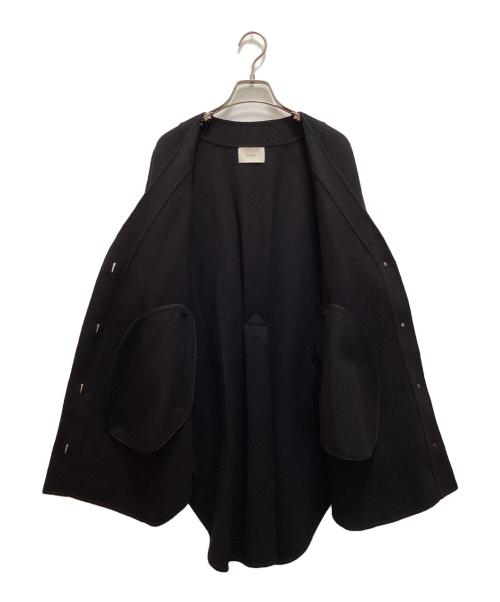 LE PHIL（ル フィル）LE PHIL (ル フィル) ソフトウールリバーポンチョ アウター ブラック サイズ:FREEの古着・服飾アイテム