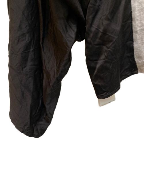MM6 Maison Margiela（エムエムシックスメゾンマルジェラ）MM6 Maison Margiela (エムエムシックスメゾンマルジェラ) 22SS ギャザーショルダー 切り替え ドルマリンスリーブ 長袖Tシャツ ブラック×グレー サイズ:Sの古着・服飾アイテム