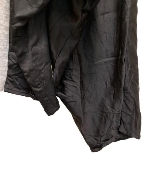 MM6 Maison Margiela（エムエムシックスメゾンマルジェラ）MM6 Maison Margiela (エムエムシックスメゾンマルジェラ) 22SS ギャザーショルダー 切り替え ドルマリンスリーブ 長袖Tシャツ ブラック×グレー サイズ:Sの古着・服飾アイテム