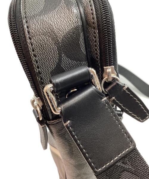 COACH（コーチ）COACH (コーチ) シグネチャーショルダーバッグ ブラックの古着・服飾アイテム