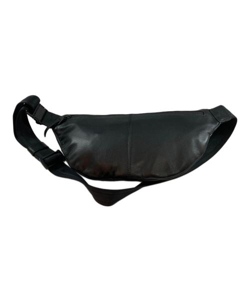 DIESEL（ディーゼル）DIESEL (ディーゼル) ロゴデザインレザーボディーバッグ ブラックの古着・服飾アイテム