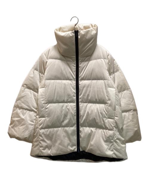 UNIQLO+J（ユニクロ プラスジェイ）UNIQLO+J (ユニクロ ジェイ) ダウンボリュームジャケット ベージュ サイズ:M 未使用品の古着・服飾アイテム