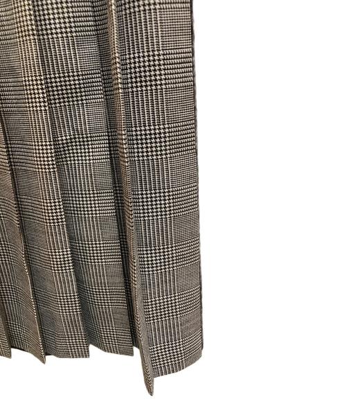 O'NEIL OF DUBLIN（オニールオブダブリン）O'NEIL OF DUBLIN (オニールオブダブリン) キルトラップチェックロングスカート グレー サイズ:12 未使用品の古着・服飾アイテム