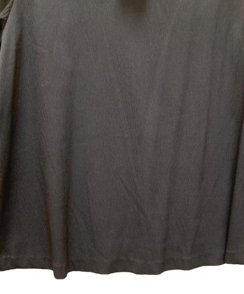 SHIPS any（シップスエニィ）SHIPS any (シップスエニィ) 〈洗濯機可能〉ラフ サテン フリルカラー ロングスリーブ ブラウス ブラック サイズ:Freeの古着・服飾アイテム