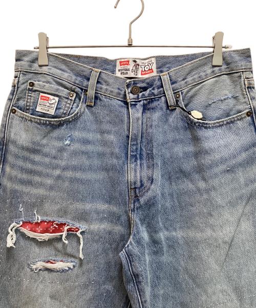 LEVI'S（リーバイス）LEVI'S (リーバイス) TOY STORY (トイストーリー) コラボ 568 Loose ジーンズ インディゴ サイズ:W32 L32 未使用品の古着・服飾アイテム