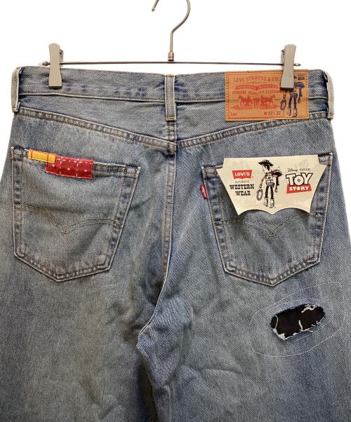 LEVI'S（リーバイス）LEVI'S (リーバイス) TOY STORY (トイストーリー) コラボ 568 Loose ジーンズ インディゴ サイズ:W32 L32 未使用品の古着・服飾アイテム