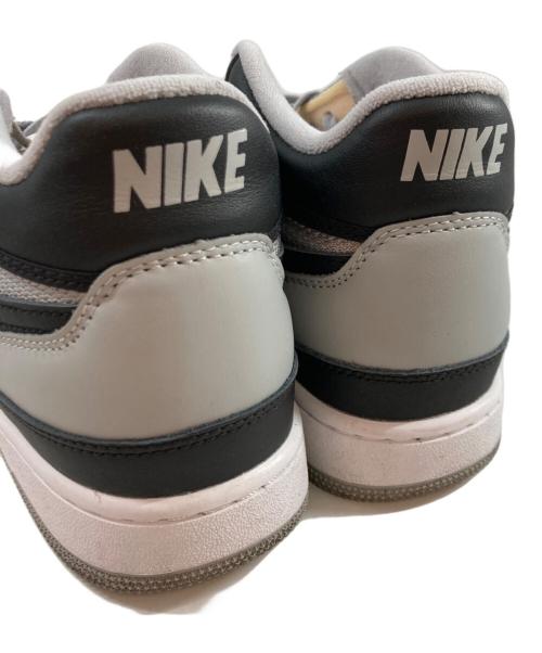 NIKE（ナイキ）NIKE (ナイキ) アタック QS SP 