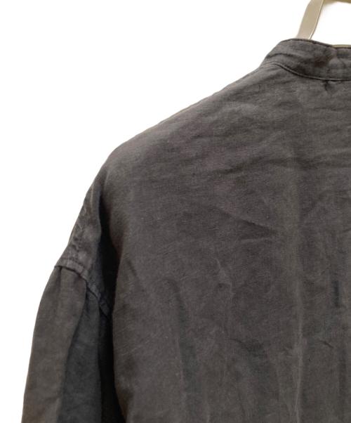 nestrobe confect（ネストローブ コンフェクト）nestrobe confect (ネストローブ コンフェクト) バンドカラ-リネン7分袖シャツ ブラック サイズ:4の古着・服飾アイテム