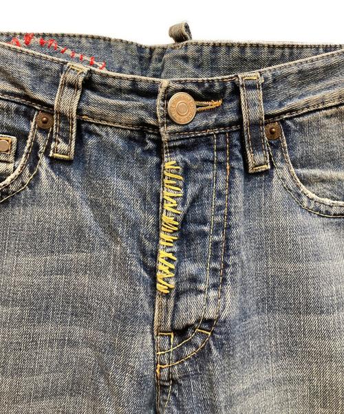 DSQUARED2（ディースクエアード）DSQUARED2 (ディースクエアード) 刺繍デザインデニムパンツ インディゴ サイズ:44の古着・服飾アイテム