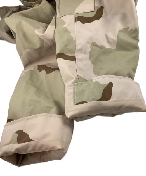 US ARMY（ユーエスアーミー）US ARMY (ユーエスアーミー) エクワックス GEN1 ゴアテックス パーカ ベージュ サイズ:MEDIUM-REGULARの古着・服飾アイテム