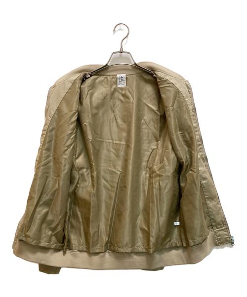 flog golf club（フログ ゴルフ クラブ）flog golf club (フログ ゴルフ クラブ) KABUK-I zip blouson ベージュ サイズ:Lの古着・服飾アイテム