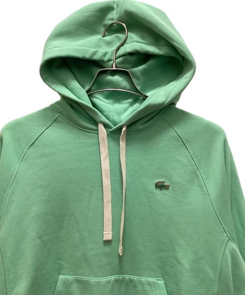 LACOSTE LIVE（ラコステライブ）LACOSTE LIVE (ラコステライブ) メタルワニロゴバッジスウェットパーカ グリーン サイズ:S 未使用品の古着・服飾アイテム