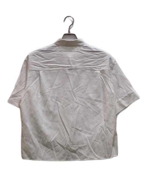 icB（アイシービー）icB (アイシービー) ドライリネン クロップドシャツ ホワイト サイズ:4 未使用品の古着・服飾アイテム