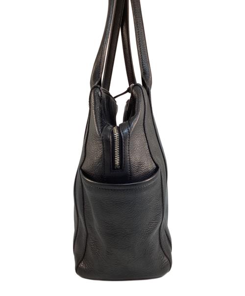 aniary（アニアリ）aniary (アニアリ) 裏地カモフラ シュリンクレザートートバッグ ブラックの古着・服飾アイテム