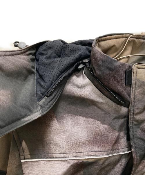 NIKE（ナイキ）NIKE (ナイキ) stussy (ステューシー) プリマロフト ユーティリティ ジャケット グレー×ブラック サイズ:Sの古着・服飾アイテム