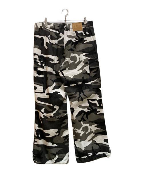 A FEW GOOD KIDS（アフューグッドキッズ）A FEW GOOD KIDS (アフューグッドキッズ) CAMO CARGO TROUSERS ブラック サイズ:XLの古着・服飾アイテム