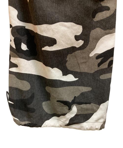 A FEW GOOD KIDS（アフューグッドキッズ）A FEW GOOD KIDS (アフューグッドキッズ) CAMO CARGO TROUSERS ブラック サイズ:XLの古着・服飾アイテム