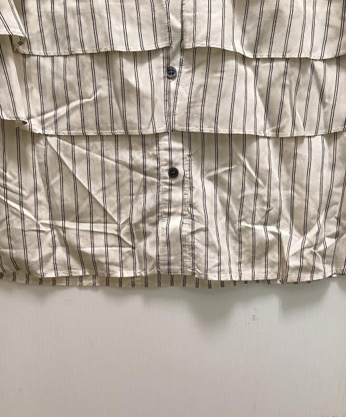 KUMIKYOKU（クミキョク）KUMIKYOKU (クミキョク) バンドカラーティアードブラウス ホワイト サイズ:3の古着・服飾アイテム