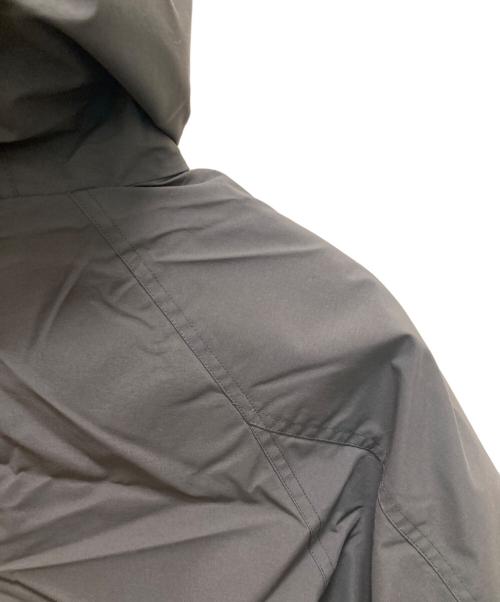 FREAK'S STORE（フリークスストア）FREAK'S STORE (フリークスストア) + PHENIX (プラスフェニックス) コラボ GORETEX ダウンジャケット グレー サイズ:Mの古着・服飾アイテム