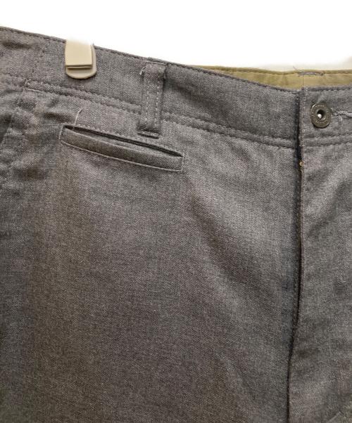 COMME des GARCONS JUNYA WATANABE MAN（コム デ ギャルソン ジュンヤ ワタナベ マン）COMME des GARCONS JUNYA WATANABE MAN (コム デ ギャルソン ジュンヤ ワタナベ マン) 裏地カモフラ ウールペインターパンツ グレー サイズ:Mの古着・服飾アイテム