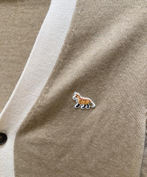 maison kitsune（メゾンキツネ）maison kitsune (メゾンキツネ) フォックスパッチバイカラークラシックカーディガン ブラウン サイズ:XXSの古着・服飾アイテム