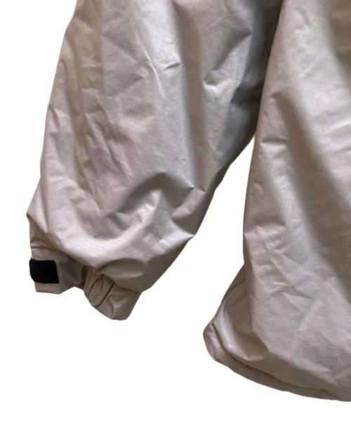 NANGA（ナンガ）NANGA (ナンガ) URBAN RESEARCH (アーバンリサーチ) 別注aurora 3layer down blouson グレー サイズ:Sの古着・服飾アイテム