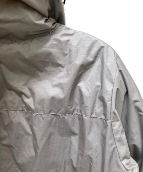 NANGA（ナンガ）NANGA (ナンガ) URBAN RESEARCH (アーバンリサーチ) 別注aurora 3layer down blouson グレー サイズ:Sの古着・服飾アイテム