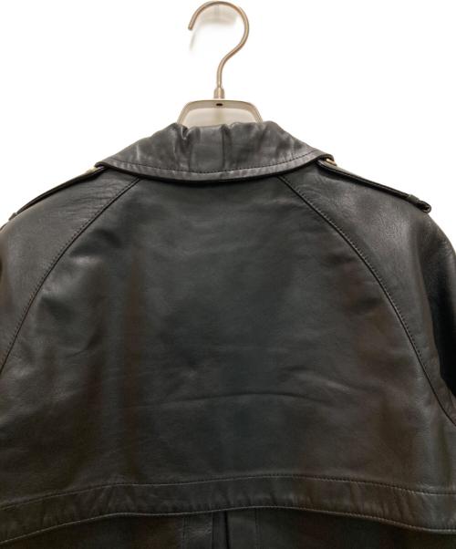 Cinquanta（チンクワンタ）Cinquanta (チンクワンタ) レザーショートトレンチコート ブラック サイズ:38の古着・服飾アイテム