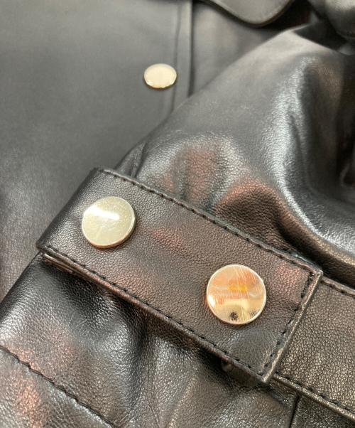 Cinquanta（チンクワンタ）Cinquanta (チンクワンタ) レザーショートトレンチコート ブラック サイズ:38の古着・服飾アイテム