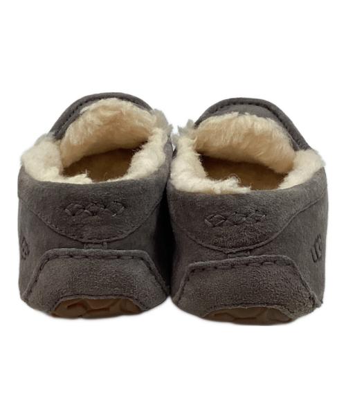UGG（アグ）UGG (アグ) アンスレー モカシンシューズ グレー サイズ:25cmの古着・服飾アイテム