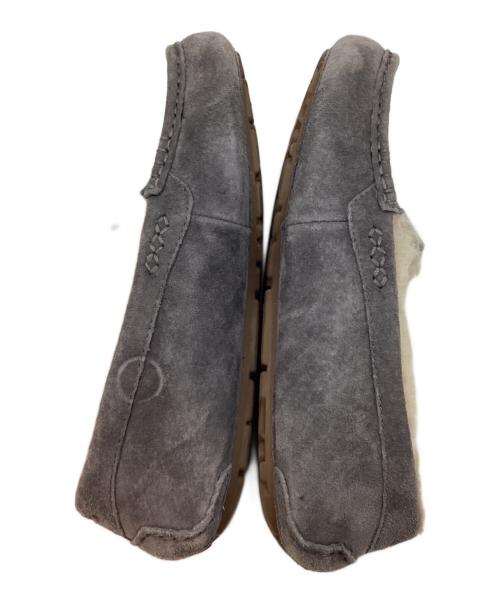 UGG（アグ）UGG (アグ) アンスレー モカシンシューズ グレー サイズ:25cmの古着・服飾アイテム
